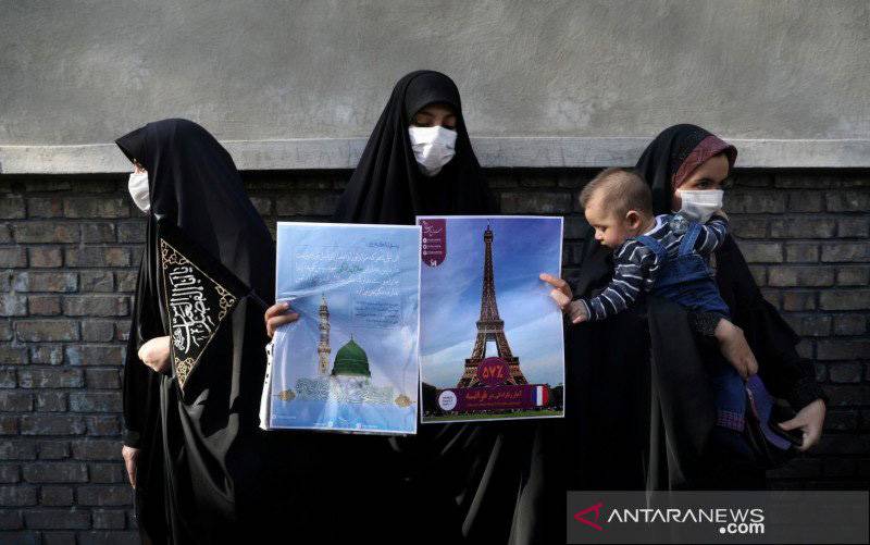 Pemerintah Prancis Kecam Serangan terhadap Pusat Kebudayaan Islam