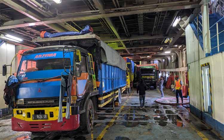 PT Dharma Lautan Utama Tutup Pelayaran Menuju Pelabuhan Sampit