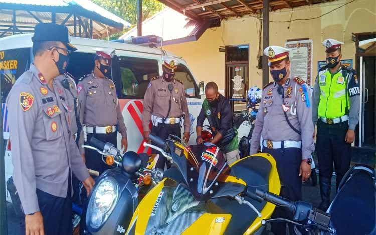 Puluhan motor yang Terjaring Balap Liar Disanksi Tilang 3 Juta dan Ditahan 1 Bulan