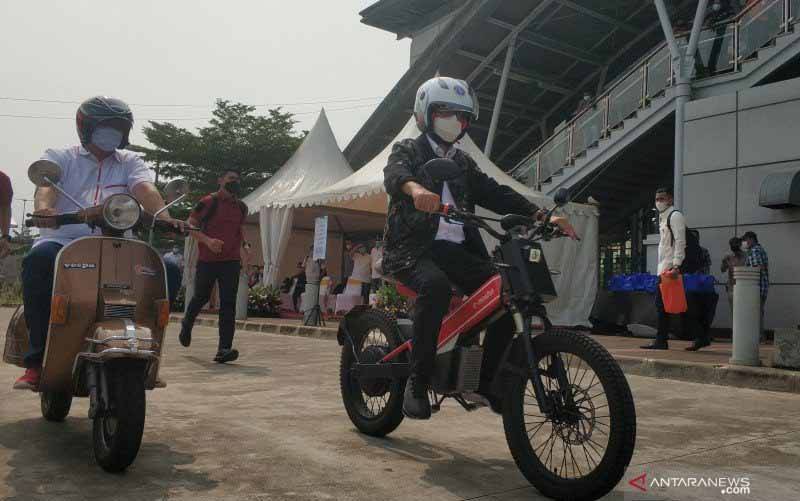 Menhub Jajal Motor Listrik Buatan UKM Dalam Negeri