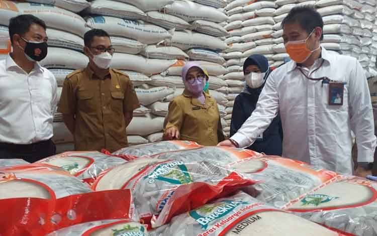 Stok Bahan Pokok Selama Ramadan Hingga Idul Fitri Aman