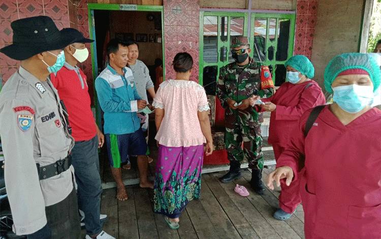 PPKM Skala Mikro di Petuk Katimpun Untuk Menekan Laju Penyebaran Covid-19