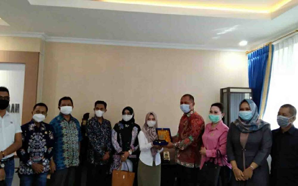 Anggota DPRD Kapuas Konsultasi LKPj Bupati ke 2 Daerah di Kalsel
