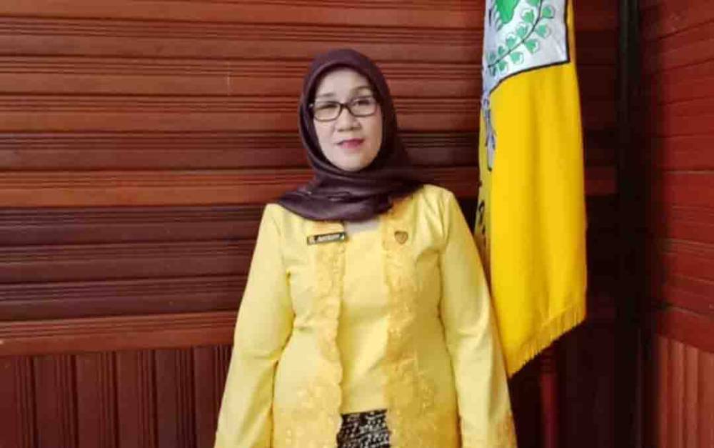 Wakil Ketua Komisi III DPRD Kalteng Siti Nafsiah