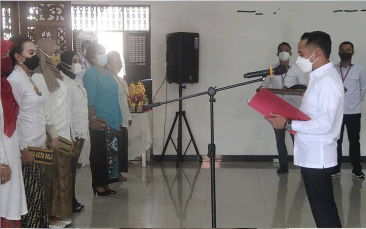 Wali Kota Palangka Raya Kukuhkan 31 Pokja Bunda PAUD