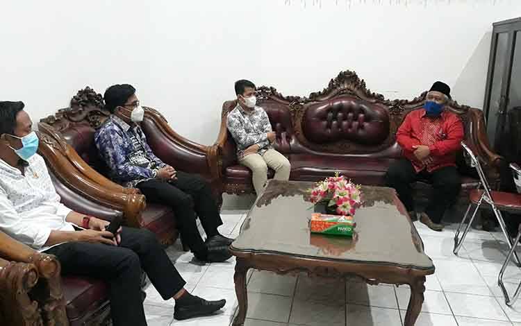 DPRD Hulu Sungai Utara Gali Referensi Soal ini ke DPRD Kapuas