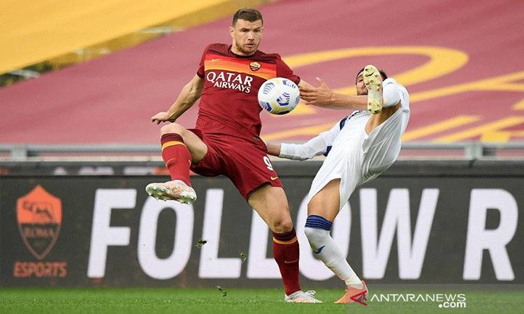 Roma Tahan Imbang Atalanta, Napoli Gebuk Lazio