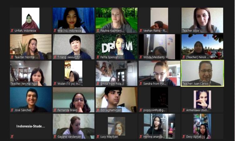 Asah Kemampuan Bahasa Inggris dan Pengenalan Budaya Negara Lain, Siswa Ini Ikuti Klub Percakapan Global