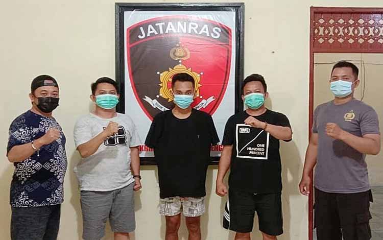 Tak Diberi Uang, Suami Hajar Istri dengan Alat Masak Teflon