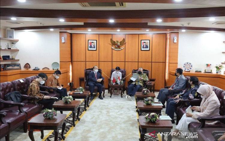 Sambut Dubes China, Ketua DPD Minta Sertifikasi WHO Vaksin Sinovac