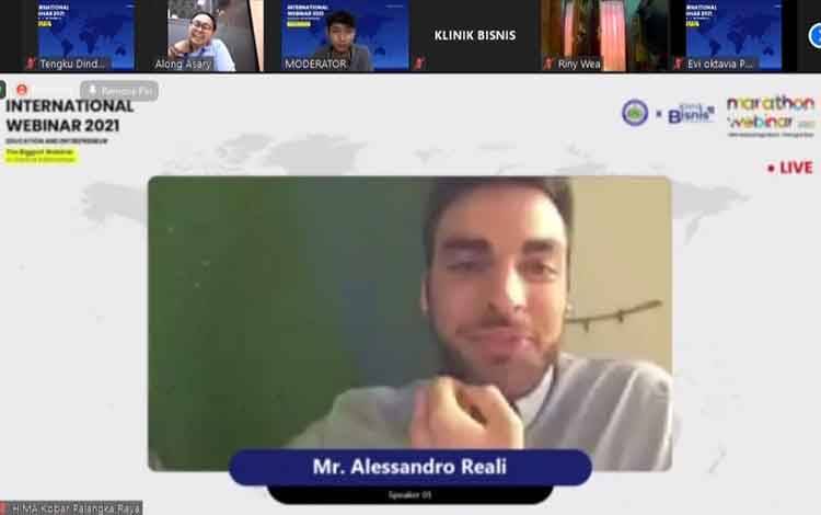 Hima Kobar Palangka Raya Bersama Klinik Bisnis Gelar Internasional Webinar