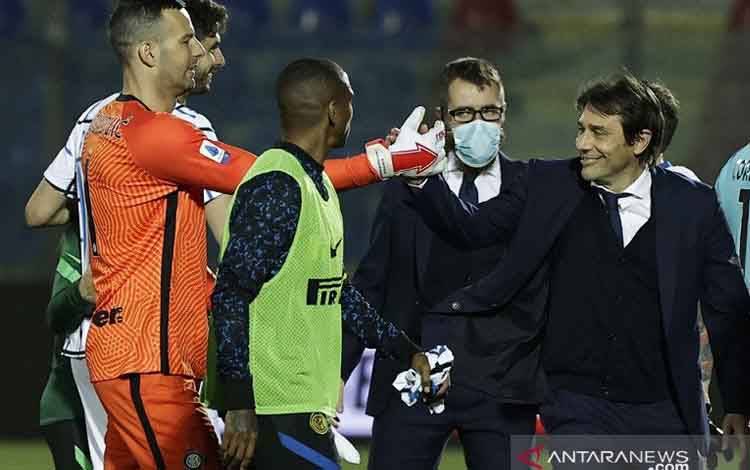 Conte Sumringah, Selangkah Lagi Buat Satatan Bersejarah untuk Inter Milan