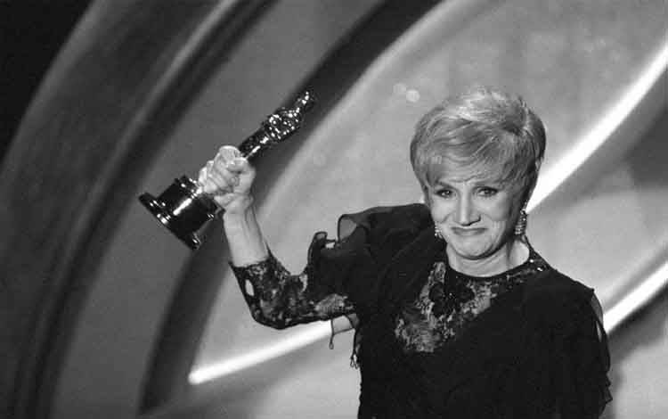 Aktris Pemenang Oscar Olympia Dukakis Meninggal