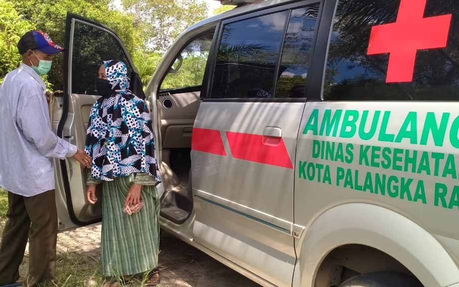 Pemko Palangka Raya Jemput Antar Lansia Penerima Vaksin Covid-19