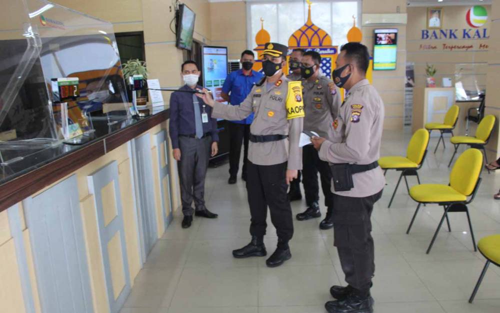 Kunjungi Bank Kalteng, Kapolres Seruyan Ingatkan Pentingnya Penerapan Prosedur Keamanan
