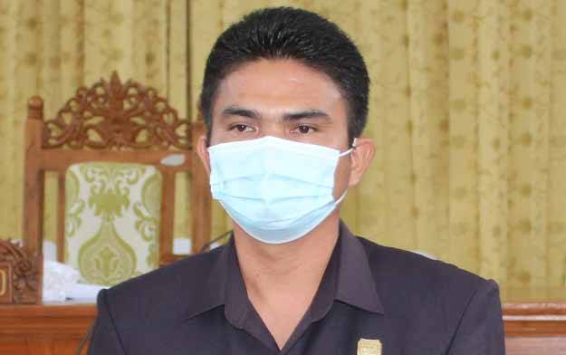Ini Imbauan Wakil Ketua I DPRD Gunung Mas kepada Penerima Beasiswa