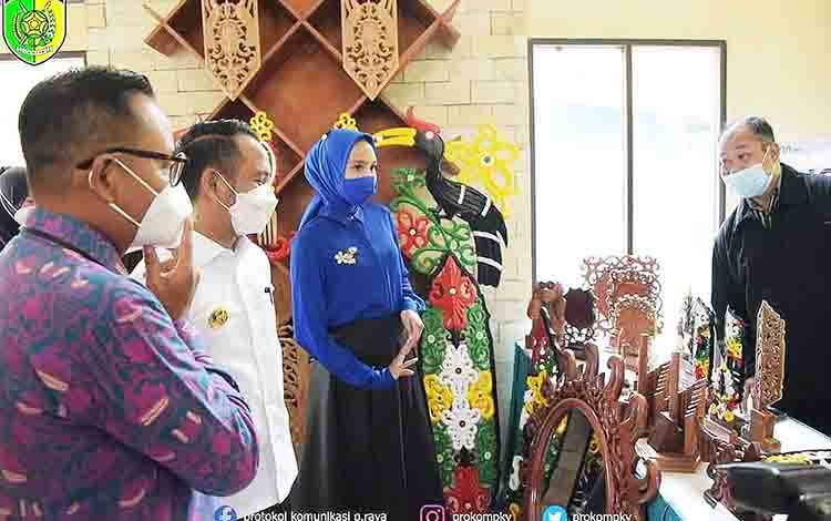 Wali Kota Hadiri Launching Pojok Mantri BRI dan Serahkan BPUM