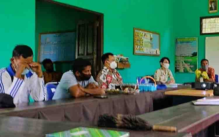 Distankep Barito Timur Sosialisasikan Pembukaan Lahan Tanpa Bakar