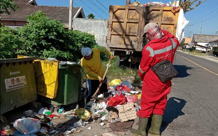 Dewan Ajak Masyarakat Manfaatkan Sampah Organik Rumah Tangga Jadi Eco Enzyme