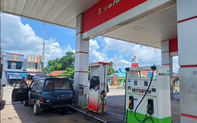Polda Kalteng Amankan Pelangsir Solar Subsidi di SPBU Muara Teweh