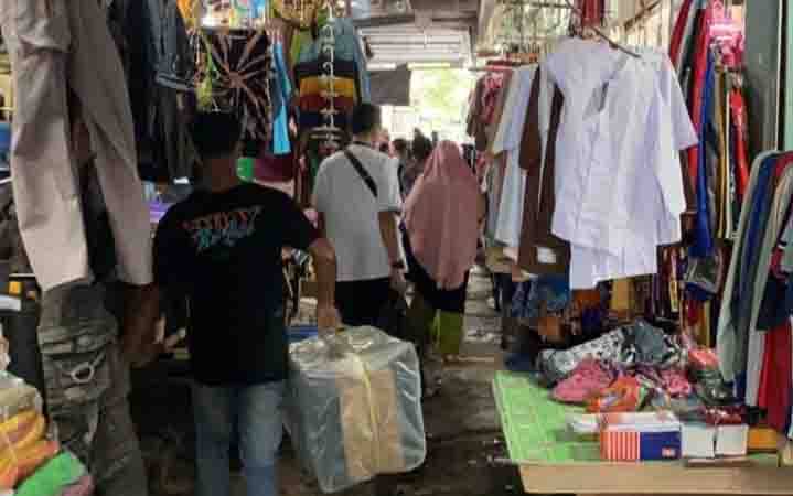 Penjual Pakaian di Pasar Inpres Sepi Pembeli dan Omset Turun Hingga 50 Persen