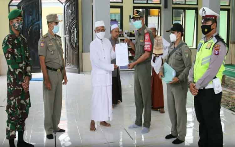 Bupati Barito Utara Ingatkan Pengurus Masjid Tetap Terapkan Prokes