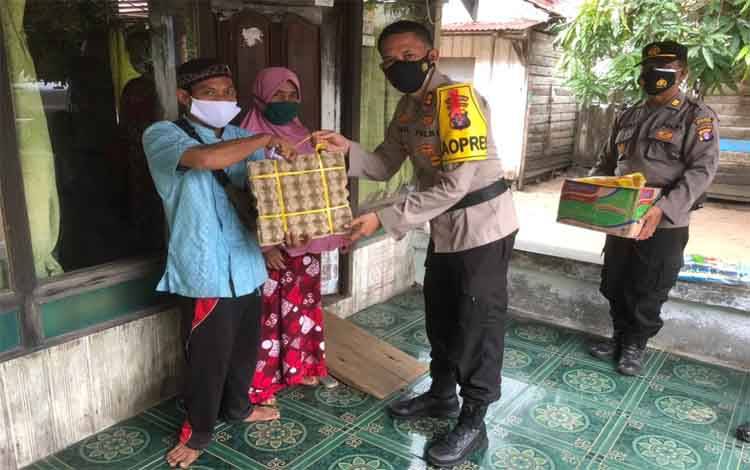 Kapolres Seruyan Berbagi Bersama Penyandang Disabilitas