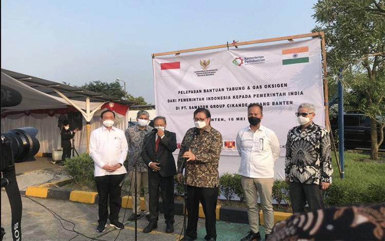 RI Kirim Bantuan Oksigen untuk Korban Pandemi COVID-19 di India