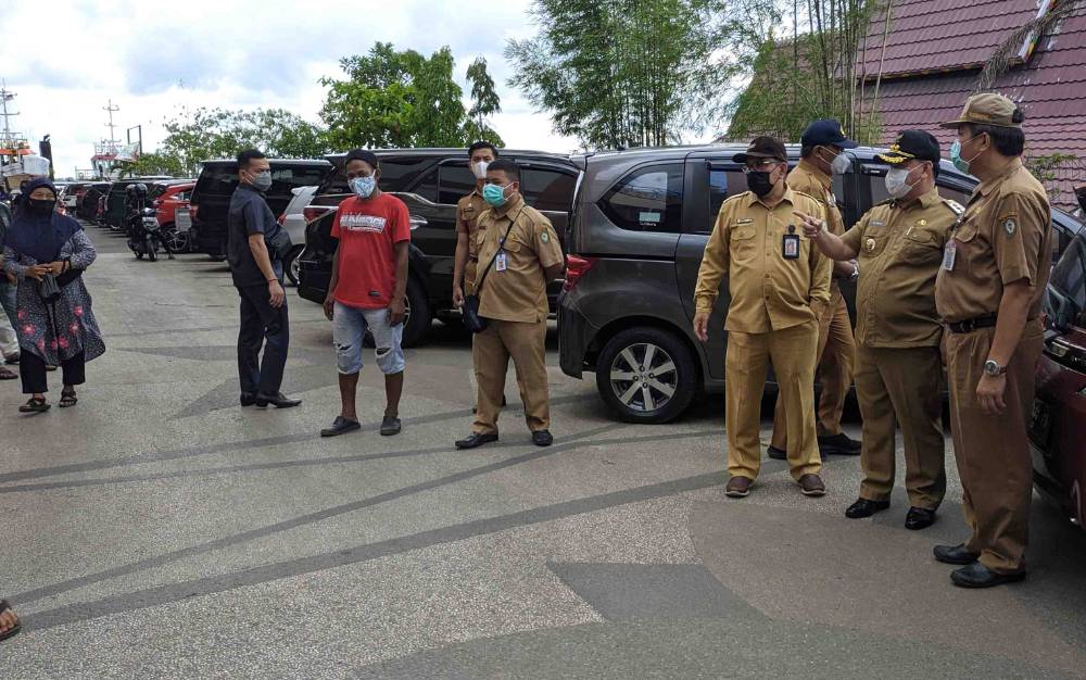 Antisipasi Pengunjung Membludak, Bupati Kotim Pantau Situasi Jual Beli Di PPM Sampit