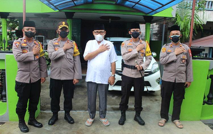 Kapolres Seruyan Silaturahmi Idul Fitri ke Sejumlah Tokoh