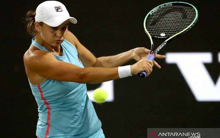 Cedera Lengan, Barty Mundur dari Italia Open
