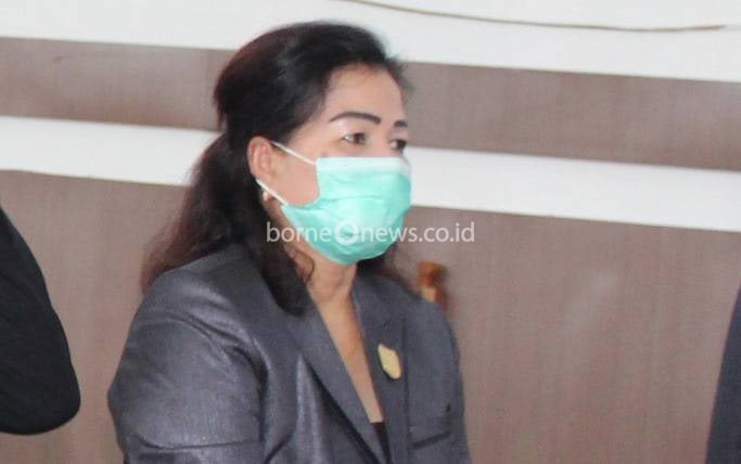 Srikandi DPRD Gunung Mas Imbau Masyarakat Desa Ikut Vaksinasi Covid-19