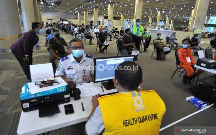 Garuda Jadi Maskapai Pertama dengan Seluruh Kru Telah Divaksin