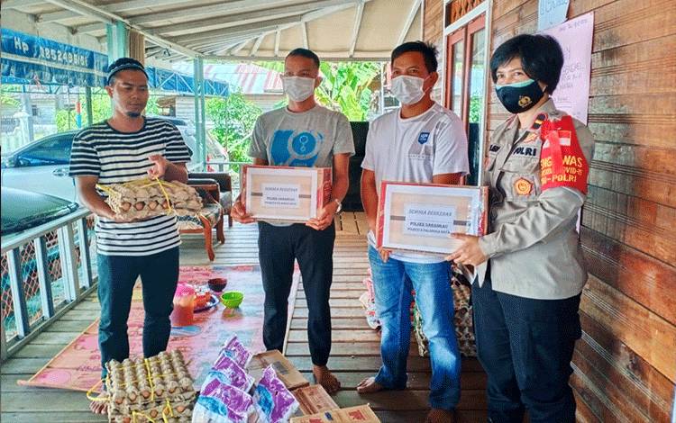 Kapolsek Sabangau Salurkan Bantuan Korban Kebakaran?