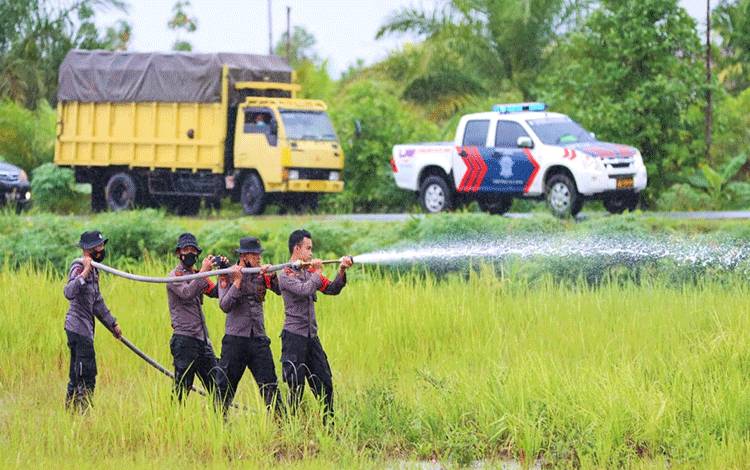 Kapolda Kalteng Pantau Latihan Tim Siaga Karhutla?