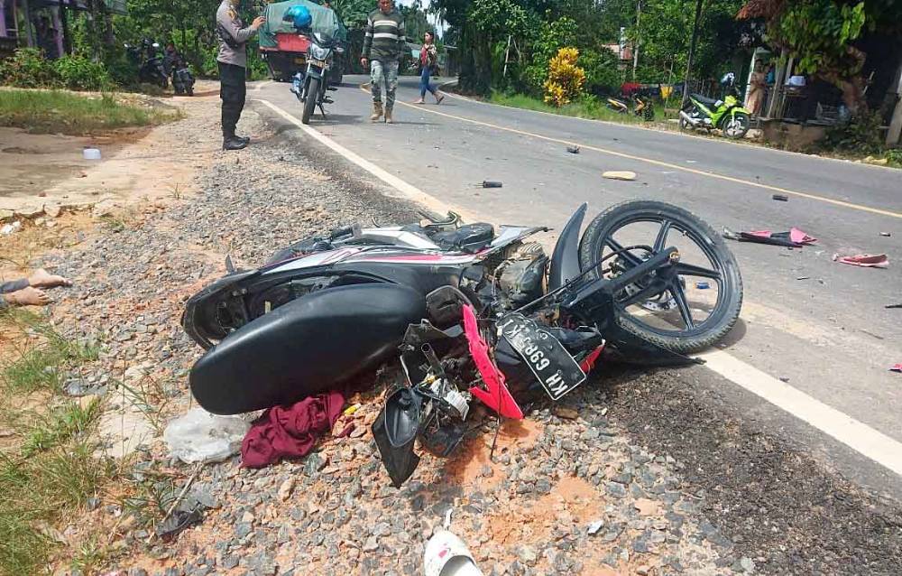 Motor vs Truk, 2 Remaja Tewas di Barito Timur