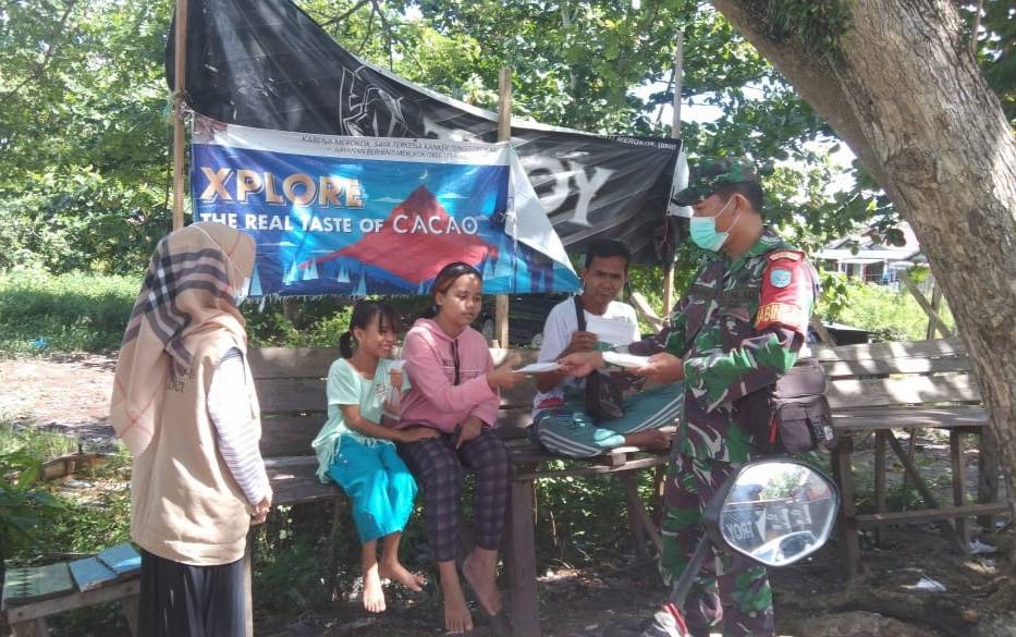 Babinsa Pahandut Seberang Rutin Laksanakan Tracing Covid-19