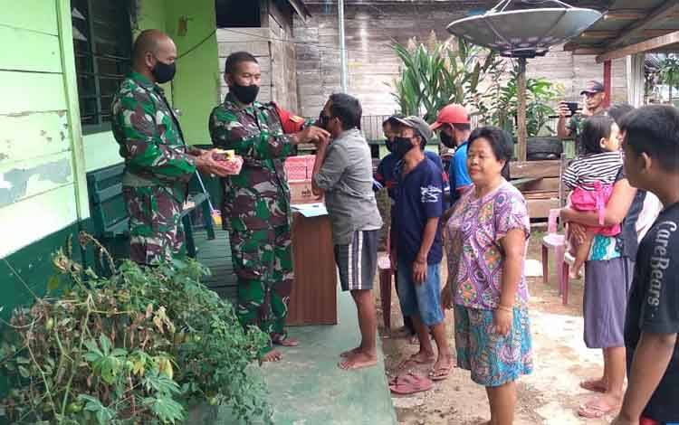Koramil Delang Gelar Komsos dengan Komponen Masyarakat