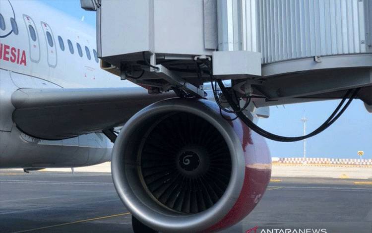 Pesawat Batik Air Tabrak Garbarata Bandara Ngurah Rai Bali