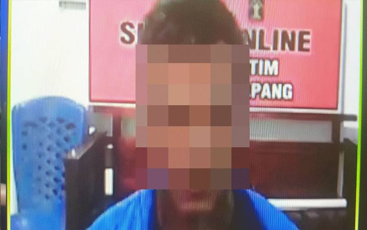Suriansyah alias Uwi tersangka kasus penganiyaan.
