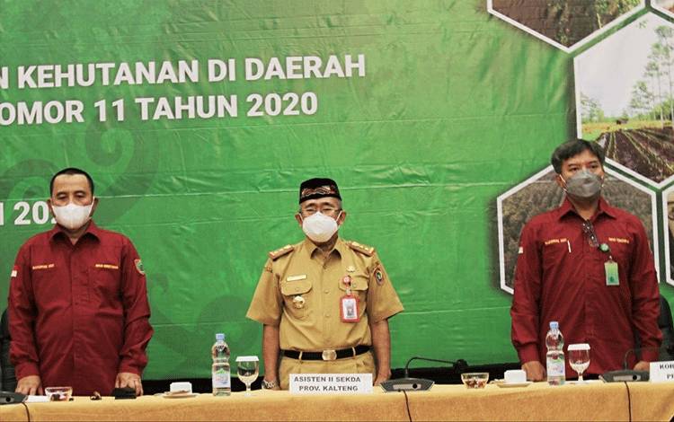Asisten II Buka Rapat Koordinasi Teknis Kehutanan Provinsi Kalteng 2021