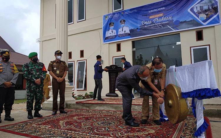 Sekda Barito Utara Resmi Luncurkan Desa Cantik