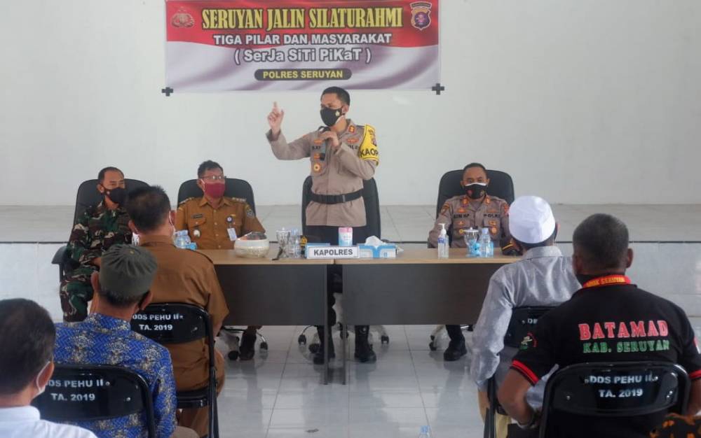 Kapolres Seruyan Bersilaturahmi dengan Masyarakat Hanau