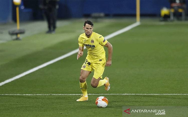 Bek Villarreal tak Gentar Status Unggulan MU