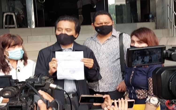 Polisi Periksa Roy Suryo Terkait Unggahan Lucky Alamsyah