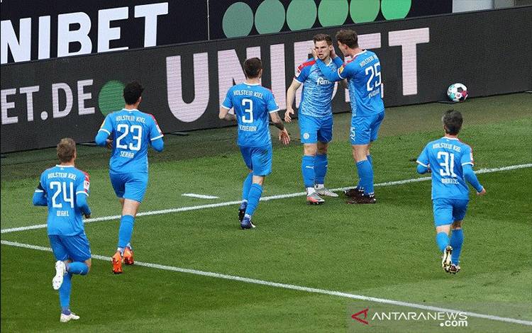 Holstein Kiel di Ambang Sejarah Promosi ke Kasta Tertinggi Jerman