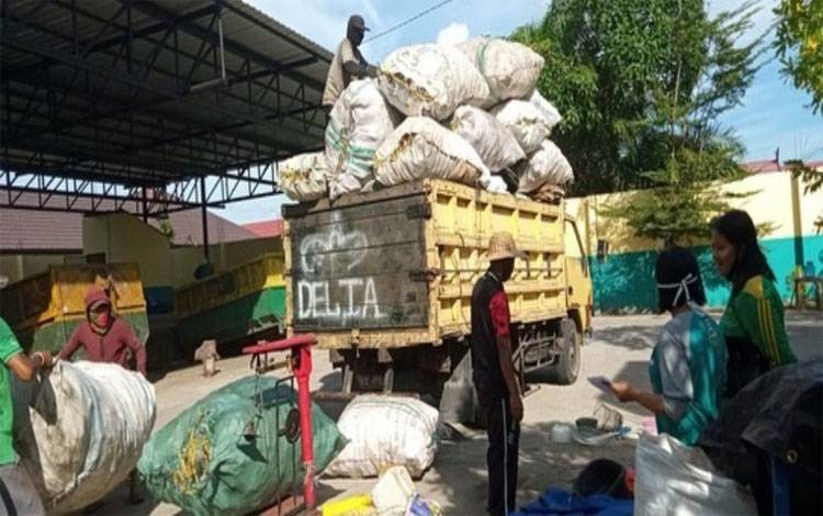 Pemko Palangka Raya Berdayakan Komunitas Sosial Kurangi Volume Sampah
