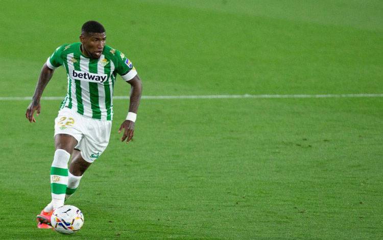 Bek kanan Real Betis asal Brasil, Emerson Royal
