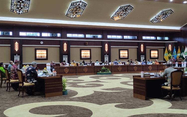 Kegiatan Rakor di Aula Jayang Tingang, Kamis, 3 Juni 2021.