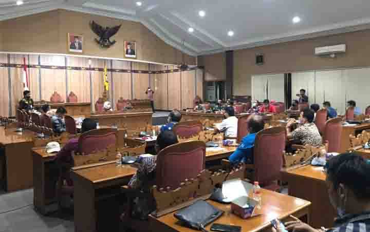 Bukan Hanya Masalah Plasma, Warga Juga Keberatan di Pinggir Sungai Ditanam Sawit